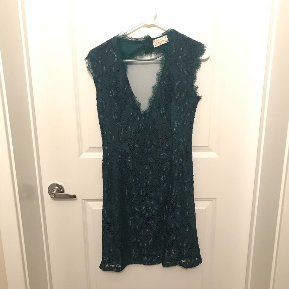 Lace DRESS FORUM Women’s Medium Dress - Picture 6 of 8